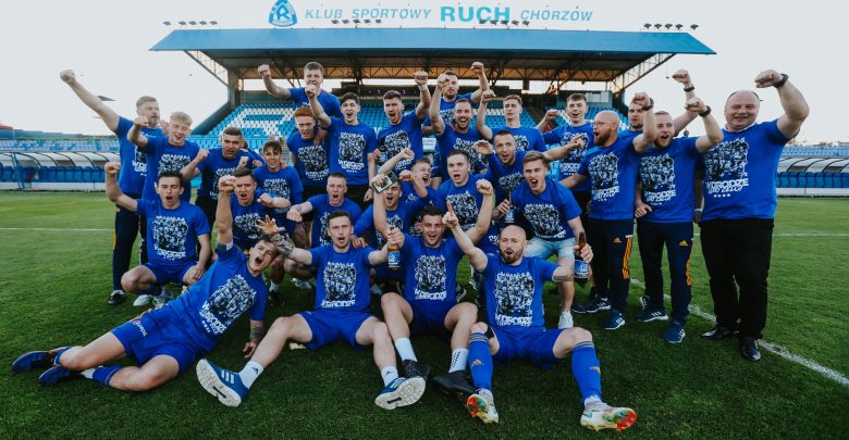 200 tysięcy złotych premii dla piłkarzy Ruchu! To nagroda za awans do 2. ligi (fot. Ruch Chorzów)