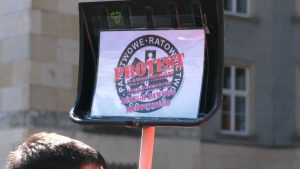 Protest ratowników medycznych przetoczył się przez Polskę. Na ulice wyszli także w Katowicach