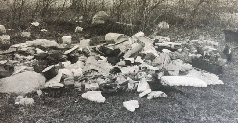 Wyrzucił śmieci na łące. Wpadł przez zdjęcie rentgenowskie (fot.policja.pl)