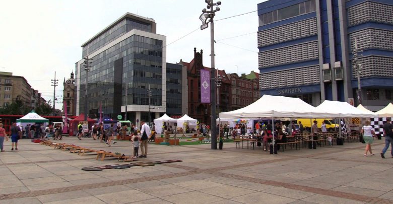 Spotkajcie się z Telewizją TVS! Piknik Rodzinny na rynku w Katowicach