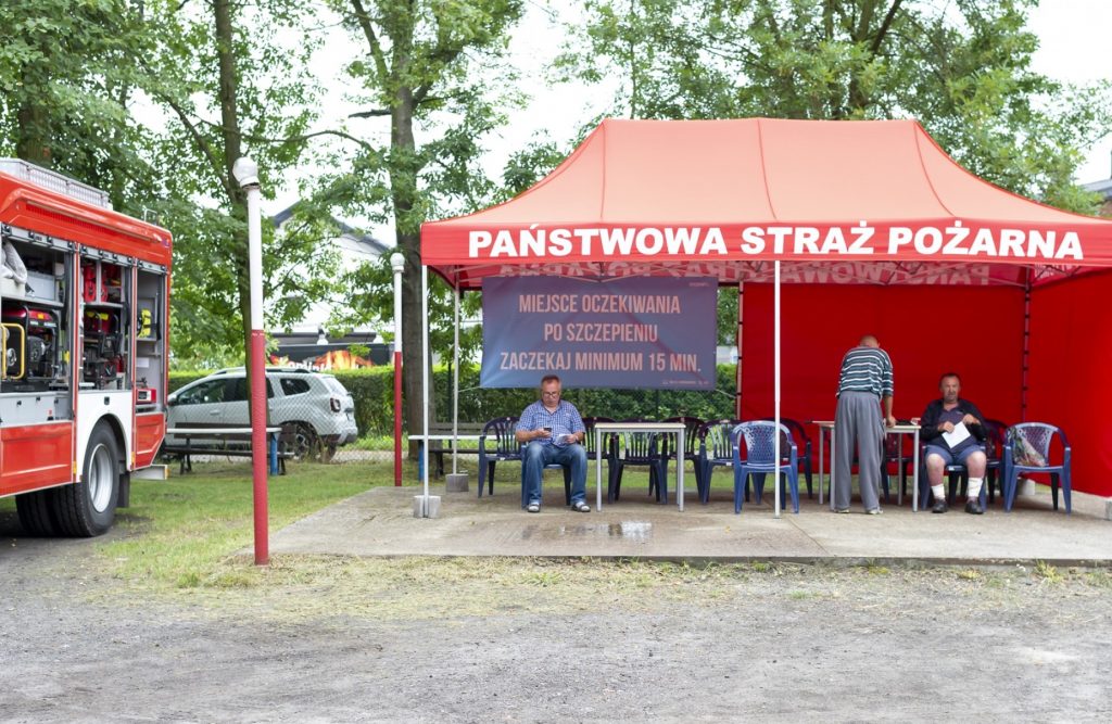 W jednym miejscu bytomianie mogli się spisywać w Spisie Powszechnym i szczepić na koronawirusa (fot.UM Bytom)