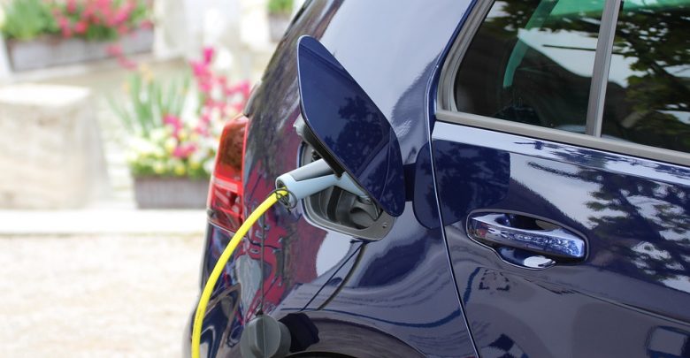 Państwo dofinansuje zakup samochodu elektrycznego. Da nawet 27 tys. zł. Fot. poglądowe pixabay.com