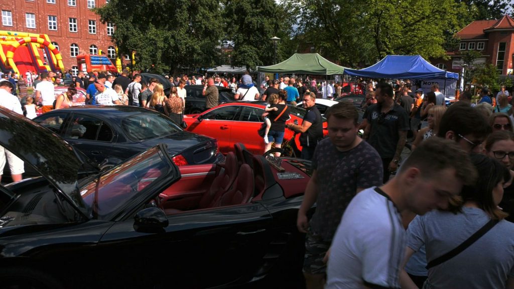 Motomaniacy w Rybniku dostawali dzisiaj palpitacji serca! Motoryzacyjne cuda na ROW Car Show 2021