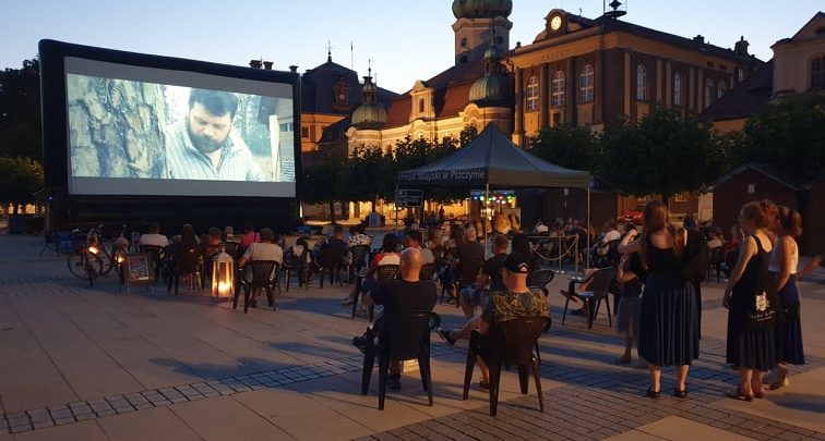 Pszczyna: Plenerowy Maraton Filmowy na rynku. Najbliższy 7 sierpnia (fot.UM Pszczyna)