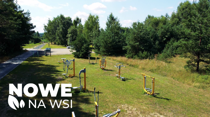 Nowe na wsi - śr. 17:25, czw. 17:25, pt. 06:25, wt. 07:15