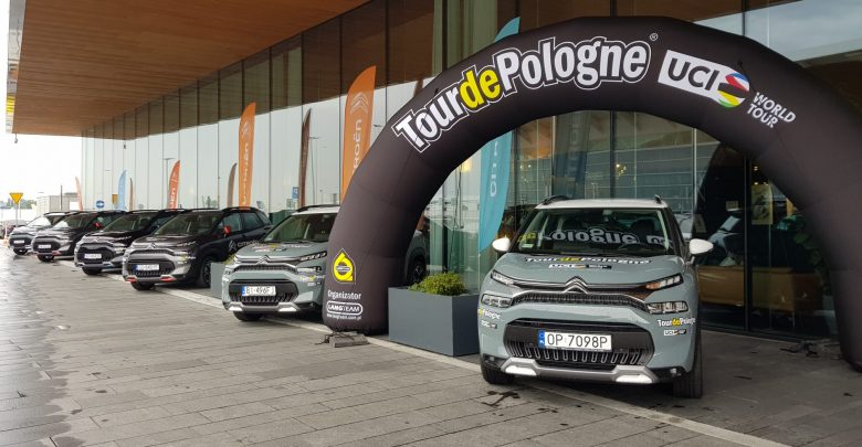 Obsługa Tour de Pologne pojedzie w tym roku Citroenami. Umowa podpisana (fot. Biuro Prasowe Lang Team)
