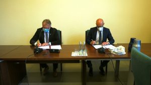 Pielęgniarki poszukiwane. W Knurowie podpisany został ważny dokument, który ma sprawić, że będzie się tu szkolił przyszły personel medyczny. Wyższa Szkoła Techniczna otworzy punkt dydaktyczny, gdzie szkolone będą pielęgniarki