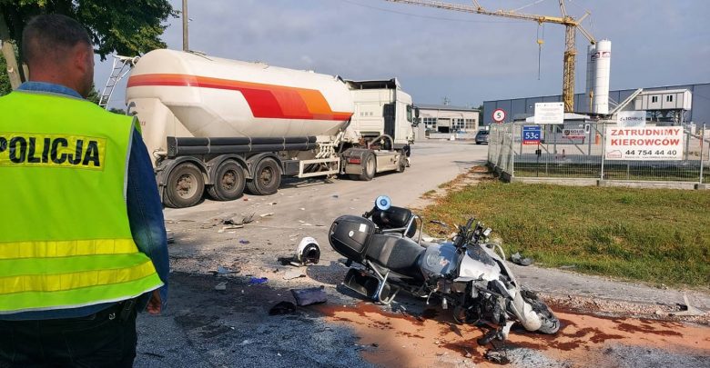 Policjant potrącony przez ciężarówkę potrzebuje pilnie krwi! Każdy może pomóc (fot.policja)