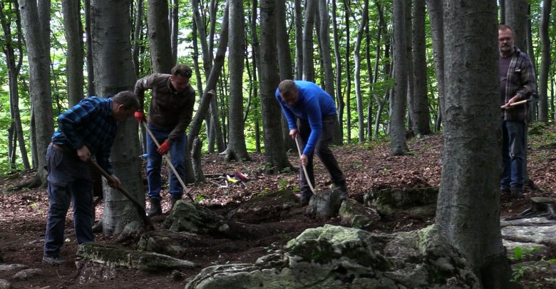 Co kryje Bukowa Góra? Archeolodzy ze Sztygarki na tropie sensacyjnego odkrycia w naszym regionie!