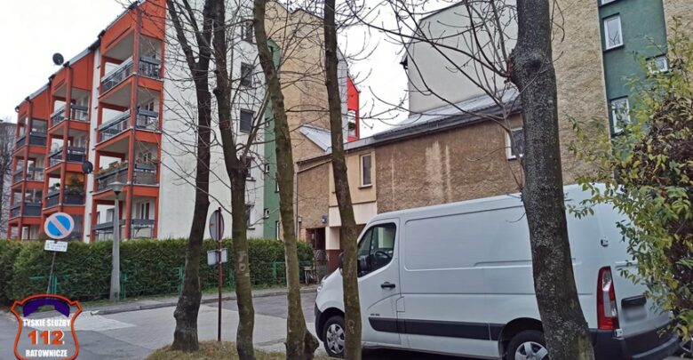 Zwłoki kobiety zawinięte w folię! Brutalne zabójstwo w Tychach! Na 112 sprawca sam zadzwonił (fot. www.112tychy.pl)