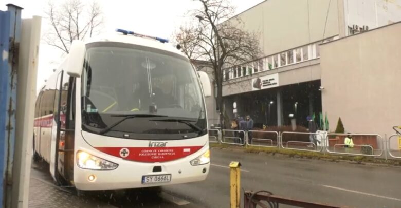 Ratownicy dotarli do drugiego z górników w KWK Bielszowice. Nie daje oznak życia, jego transport na górę potrwa wiele godzin