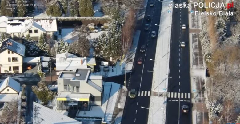 Policjanci wysłali drona nad przejścia dla pieszych i osłupieli. To, co zobaczyli jest przerażające!