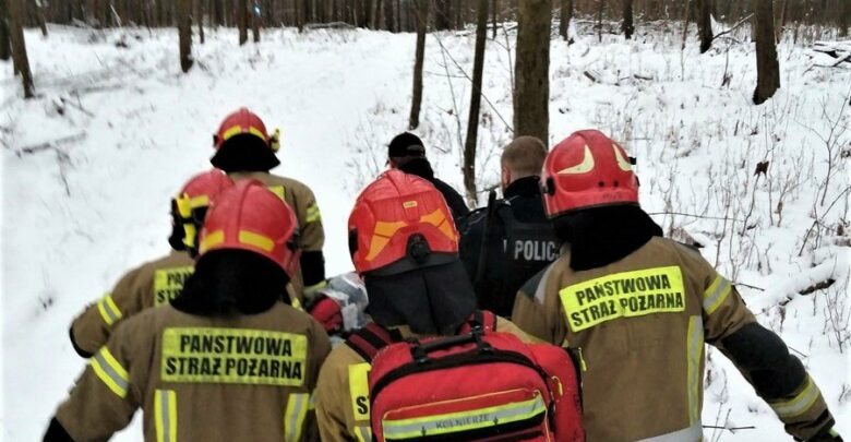 Śląskie: Znaleźli go w ostatniej chwili. Był cały zakrwawiony. 24-latek chciał odebrać sobie życie (fot.Śląska Policja)
