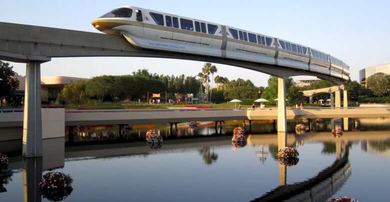 Monorail. F. Pixabay