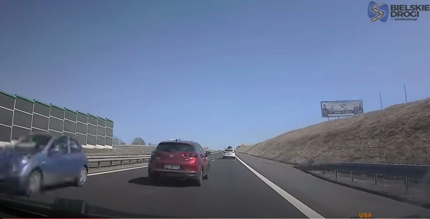 Śmiertelny wypadek na S52 pod Cieszynem. Nissan micra jechał pod prąd.