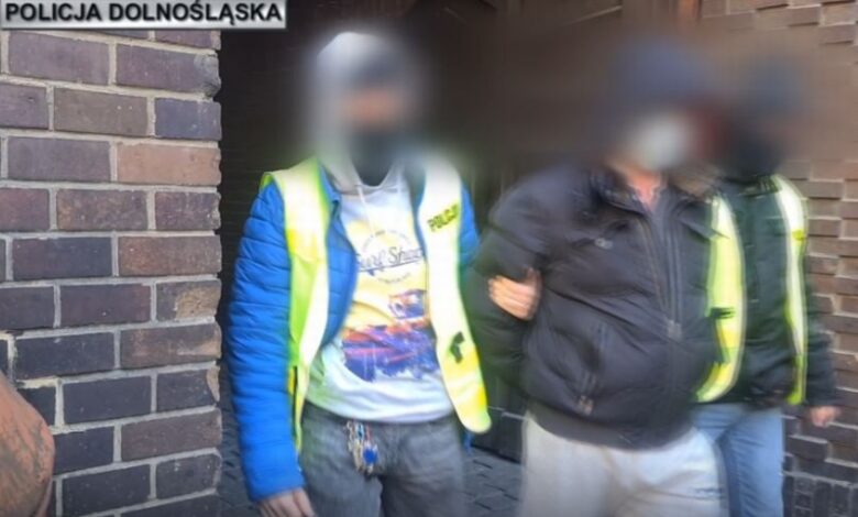 49-letni mężczyzna przyjął do domu 19-letnią Ukrainkę, a potem ją zgwałcił. Fot. Policja Dolnośląska