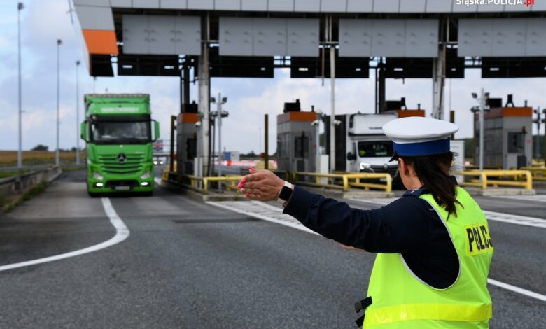 Bezpieczna Autostrada: ponad 250 wykroczeń w jeden dzień. Fot. Śląska Policja