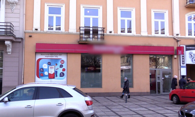 Napad na bank w Częstochowie. Zobaczcie wideo/fot.TVS