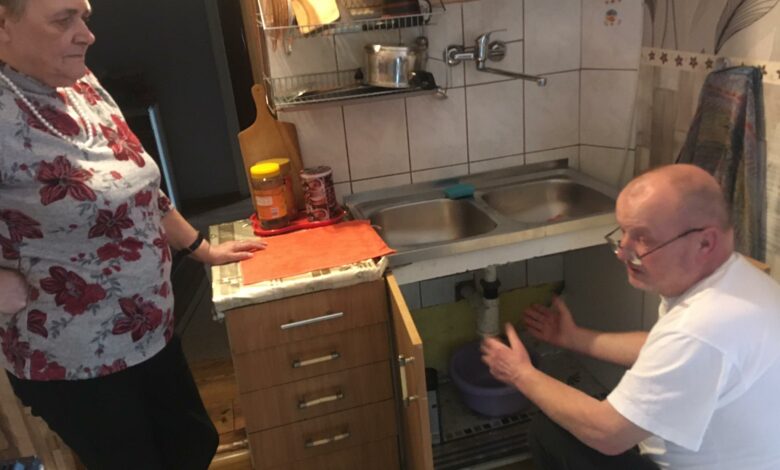 Srebrne Katowice: Złota rączka z wizytą u seniora/fot.TVS