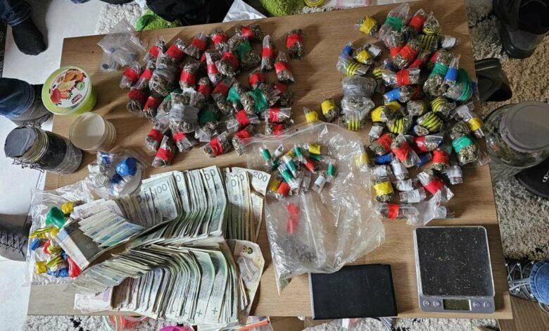 Kilogramy narkotyków u pseudokibica z Włoch. Fot. Policja Śląska