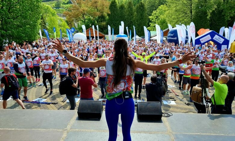 Rozgrzewka przed 20 Biegiem po Nowe Życie Wisła 2022 (fot. mat. prasowe)