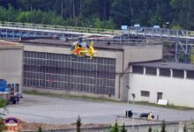 Maszyna wciągnęła mężczyznę. Tragedia w Tychach/fot. 112 Tychy - Tyskie Służby Ratownicze