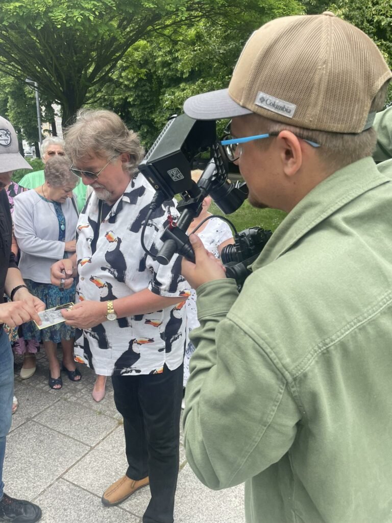 Srebrne Katowice: Seniorzy w teledysku Mariusza Kalagi/fot.TVS
