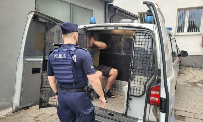 Siemianowice: Potrącił policjanta. Padły strzały/fot.Śląska Policja