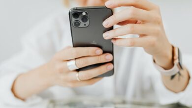 iPhone 14 Pro - czy warto kupić ten model iPhone'a? (fot. pexels.com)