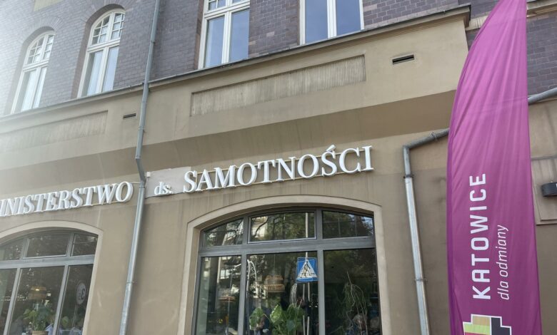 Aktywny Senior. Srebrne Katowice: Ministerstwo ds. Samotności również dla seniorów