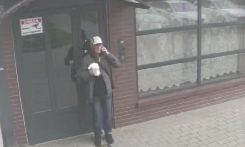 Katowice: Ktoś rozpoznaje "policjanta" ze zdjęcia? Chodzi o prawie 90 tys. złotych/fot.Śląska Policja