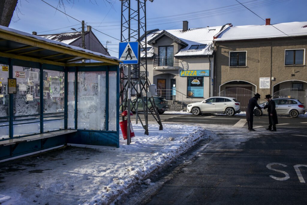 Lelów, styczeń 2024 r. Chasydzi przyjeżdżają tu co roku.