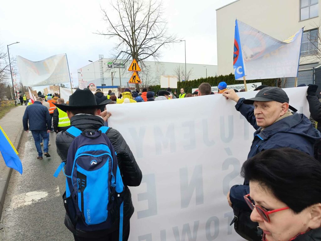 W Mikołowie trwa protest Stop CPK przez Śląsk Zobaczcie zdjęcia. Fot. Wojciech Żegolewski