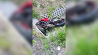 25-latek uderzył w przepust, nie żyje. Tragedia w Wodzisławiu Śl./fot.Śląska Policja/fb