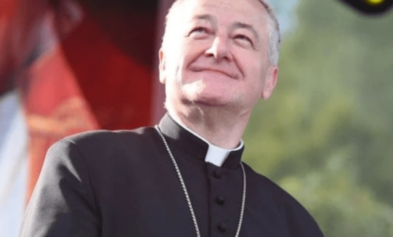 Biskup Artur Ważny