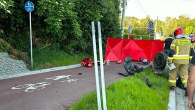 Zderzenie osobówki z rowerzystką w Łące/fot.Śląska Policja