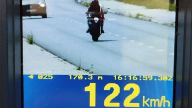 122 km/h w terenie zabudowanym 36-latek stracił prawo jazdy. Fot. KMP Gliwice