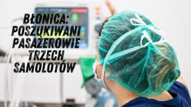 Kobieta spogląda na monitor kardiologiczny w szpitalu - Błonica objawy