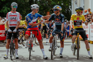 Tour de Pologne trzech kolarzy na starcie